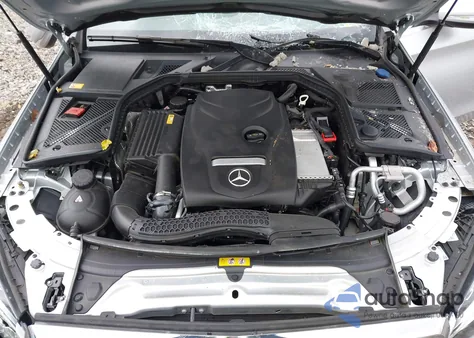 2015 Mercedes-Benz C 300 Luxury 4Matic из США, поврежденный, VIN 55SWF4KB4FU014541